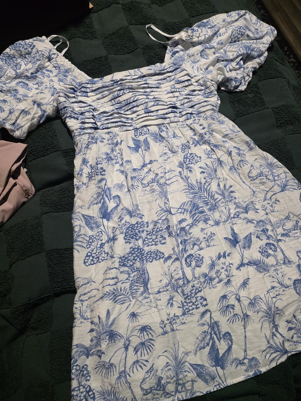 Ladies Blue and White Floral Puff-Sleeve Dress